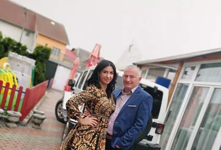 Vă mai amintiți cum arăta Rita Mureșan când era MISS ROMÂNIA? Mesajul creatoarei de modă pentru cei care îi reproșează că s-a îngrășat