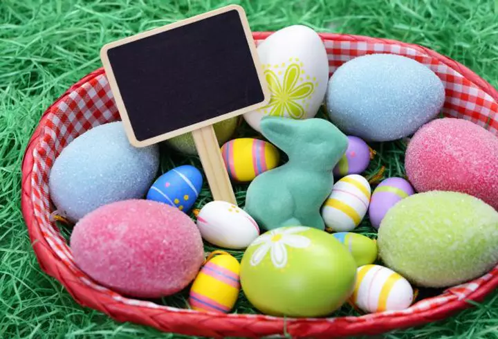 Cine este Izabela Stress, cel mai de succes român pe YouTube! Câștigă 40.000 de dolari pe zi din videoclipuri în care face slime!