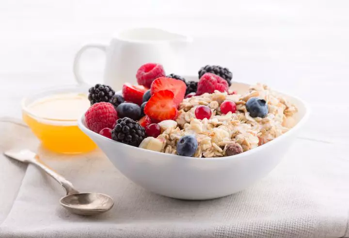 Faci sport? Rădăcina care te ajută să scapi de febra musculară!