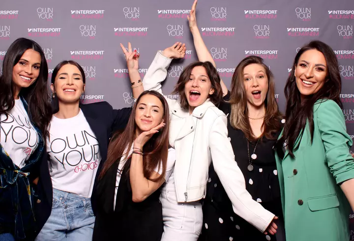 Accesoriile cheie la care vedetele nu renunță în 2019