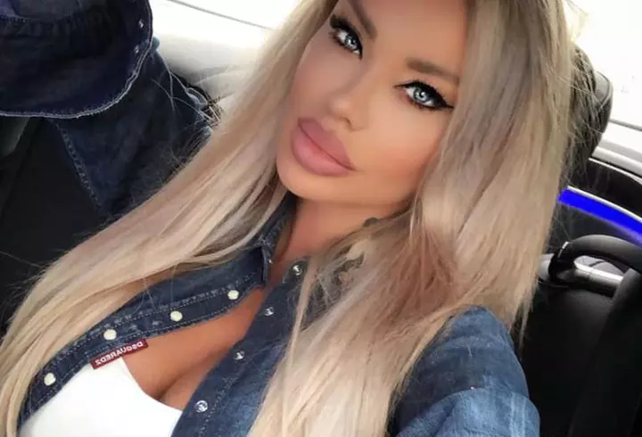 Lidia Buble a prins buchetul. Artista a fost fără Răzvan Simion la nunta surorii ei