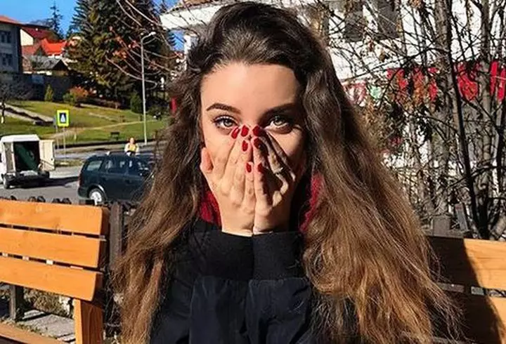 Cum se vede Adelina Pestrițu peste 20 de ani: "Cred că o să fiu o femeie plină de tatuaje, tunsă scurt și foarte cool"