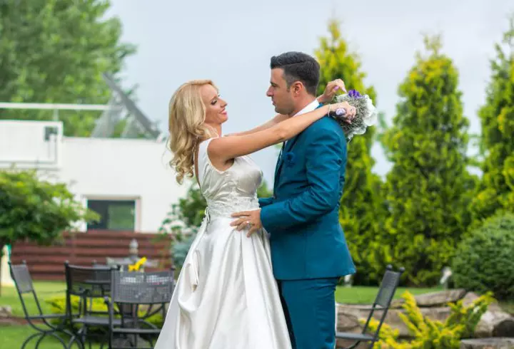 Dieta de detoxifiere a Annei Lesko. Cum reușește ea să scape de kilogramele în plus, la 40 de ani!