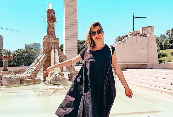 La 42 de ani, Mihaela Cernea, blonda din trupa Class, arată mai bine decât în tinereţe. Parcă ar fi sora copiiilor săi!