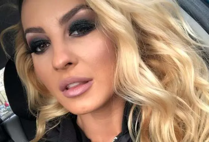 Lidia Buble a prins buchetul. Artista a fost fără Răzvan Simion la nunta surorii ei