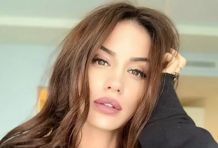 Lidia Buble a prins buchetul. Artista a fost fără Răzvan Simion la nunta surorii ei