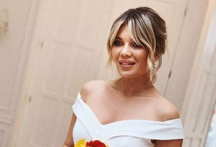 Dieta de detoxifiere a Annei Lesko. Cum reușește ea să scape de kilogramele în plus, la 40 de ani!