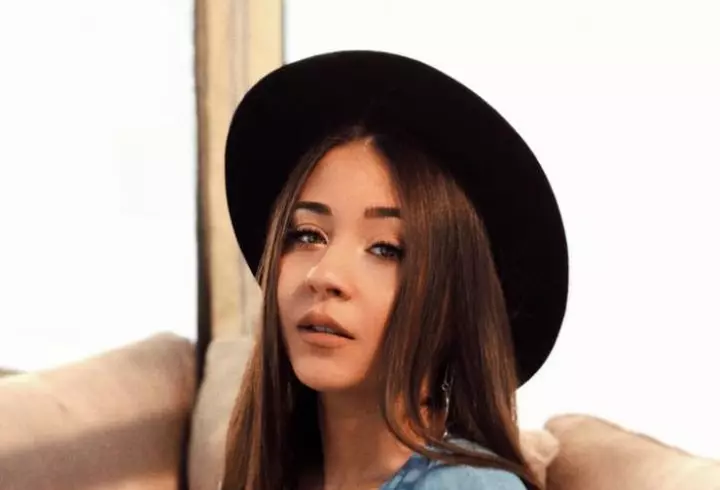 După 10 ani! Andreea Marin și Violeta, fiica ei, pictorial EXCLUSIV în VIVA! de iulie. Totul din culisele ședinței foto!