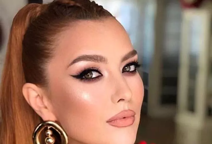 Lidia Buble a prins buchetul. Artista a fost fără Răzvan Simion la nunta surorii ei