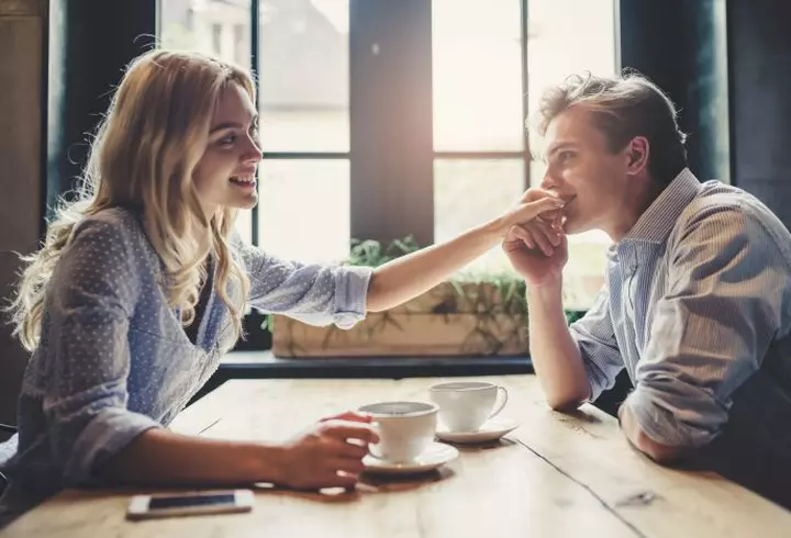 De ce vor bărbații să facă sex anal cu partenerele lor. Nu e vorba doar despre o practică sexuală