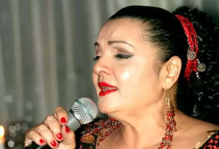 Cum arată invitația la nunta Adelinei Pestrițu. Nu e una clasică: ”După 2 ani împreună”