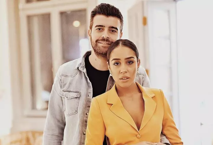 Nicoleta Voica e prima vedetă din România, care și-a pus silicoane, în urmă cu 30 de ani. / Mesajul cântăreței de muzică populară pentru tinerele care vor sâni mai mari