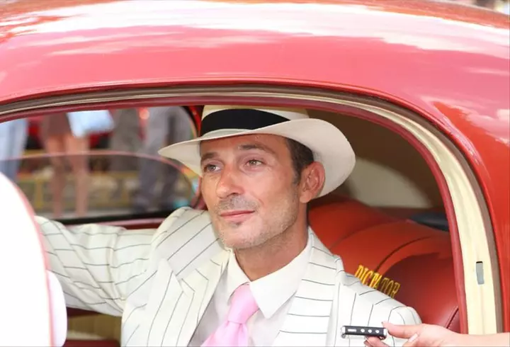 Nicoleta Voica e prima vedetă din România, care și-a pus silicoane, în urmă cu 30 de ani. / Mesajul cântăreței de muzică populară pentru tinerele care vor sâni mai mari