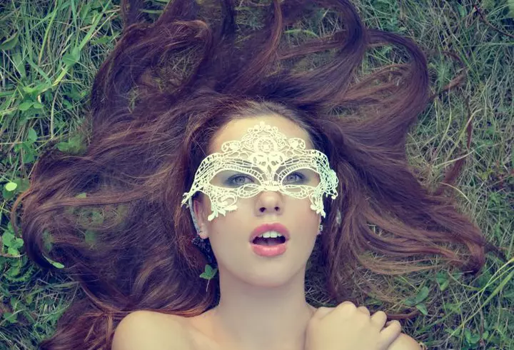 Atracția pentru natură dusă la extrem! 2 fetișuri sexuale cu insecte și copaci