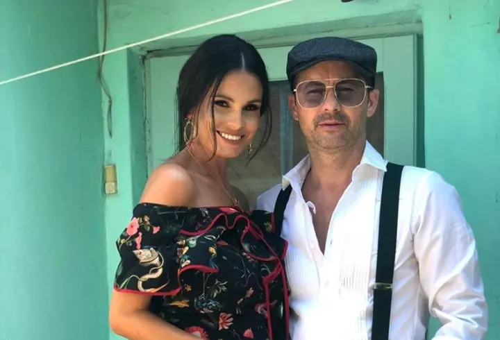 Cum a început povestea de dragoste dintre Gică Hagi și soția sa, cu care e căsătorit de 24 de ani: ”Eram studentă în anul II și venea să mă ia de la facultate”