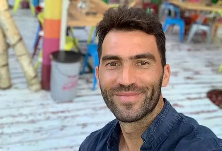 TOP 3 exerciții pentru picioare sexy, pe care să le faci acasă