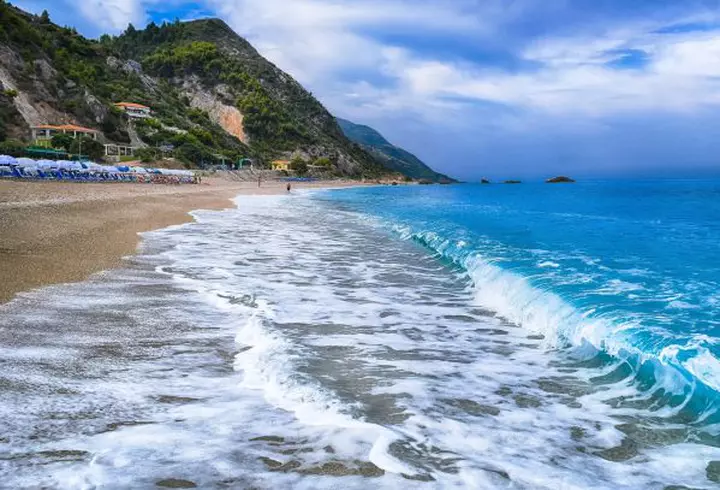 (P) Zile de vară cu distracție și voie bună, în Skiathos