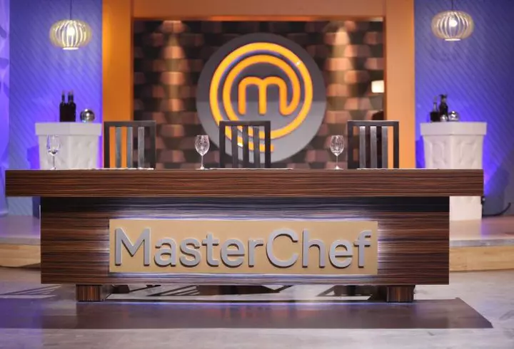 Mama Antoniei a împlinit 51 de ani. Cum arată cea mai sexy bunică din showbiz