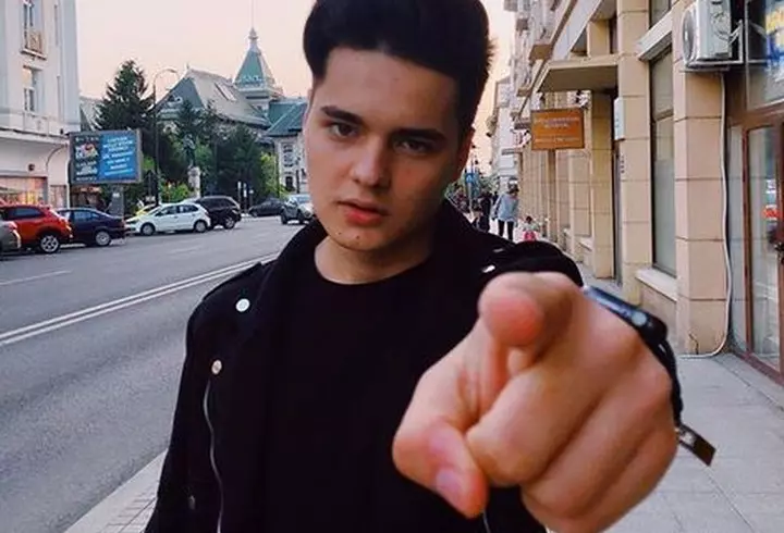 Mama Antoniei a împlinit 51 de ani. Cum arată cea mai sexy bunică din showbiz