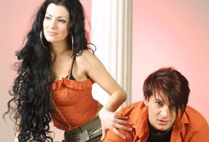 Mama Antoniei a împlinit 51 de ani. Cum arată cea mai sexy bunică din showbiz