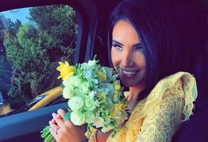 Incredibil cu ce forme a rămas după naștere! Cum arată Andreea Ibacka în costum de baie, la 8 luni după ce a născut. E bombă sexy!