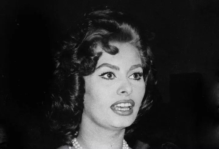 Incredibil cu ce forme a rămas după naștere! Cum arată Andreea Ibacka în costum de baie, la 8 luni după ce a născut. E bombă sexy!