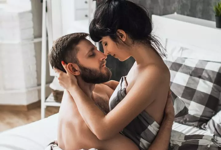 Atracția pentru natură dusă la extrem! 2 fetișuri sexuale cu insecte și copaci