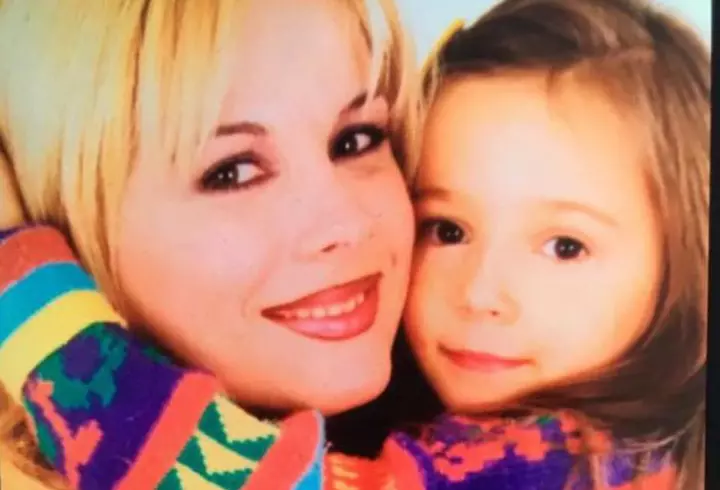 Andreea Marin, așa cum nu ai mai văzut-o niciodată! Cum arată Zâna Surprizelor fără pic de machiaj la 44 de ani