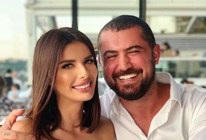 Andreea Marin, așa cum nu ai mai văzut-o niciodată! Cum arată Zâna Surprizelor fără pic de machiaj la 44 de ani