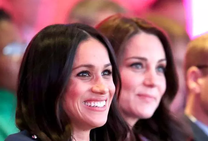 Ce a făcut Simona Pătruleasa cu rochia de mireasă. A dat pe ea 12.000 de euro, în anul 2008, și a fost superbă!