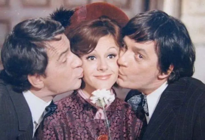 Ce a făcut Simona Pătruleasa cu rochia de mireasă. A dat pe ea 12.000 de euro, în anul 2008, și a fost superbă!