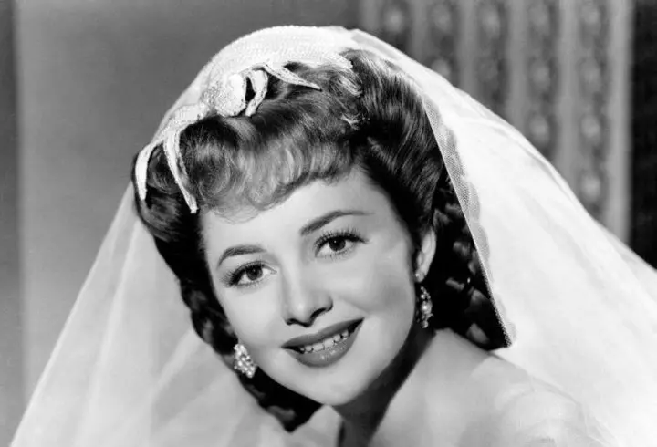 Bianca Roman, fostă ispită la "Insula Iubirii", s-a înscris în partidul lui Victor Ponta. Vrea o carieră în politică