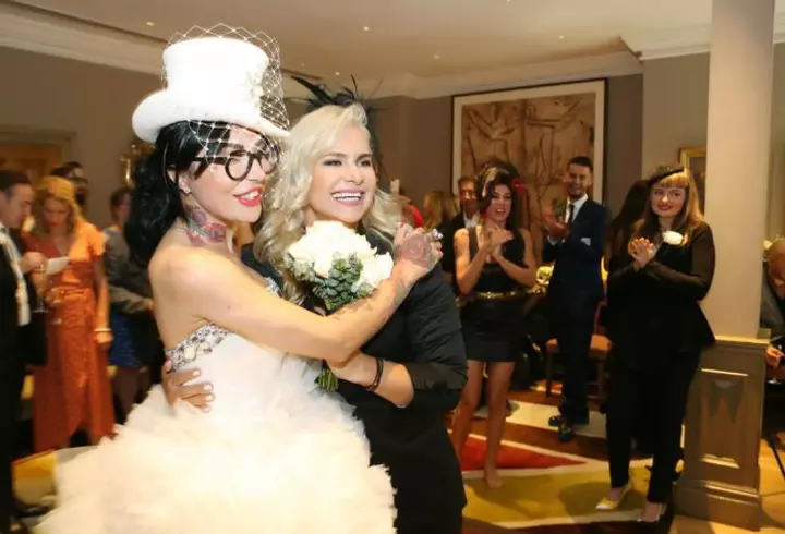 Andreea Esca și Mario Fresh, POZA care arată cum se înțeleg, de fapt, mama-soacră și viitorul ginere. Fanii au rămas mască!