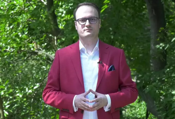 Mirela Vaida, totul despre debutul în televiziune, de acum 16 ani: "La prima emisiune am intrat în direct în trening. Am pornit de la munca de jos" / EXCLUSIV