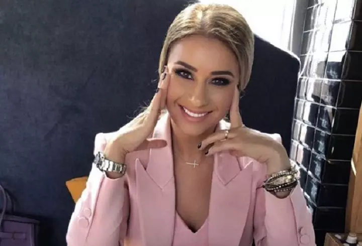 Silvana Rîciu se mărită astăzi, la un an după divorţ. Primele poze cu artista de muzică populară în rochie de mireasă