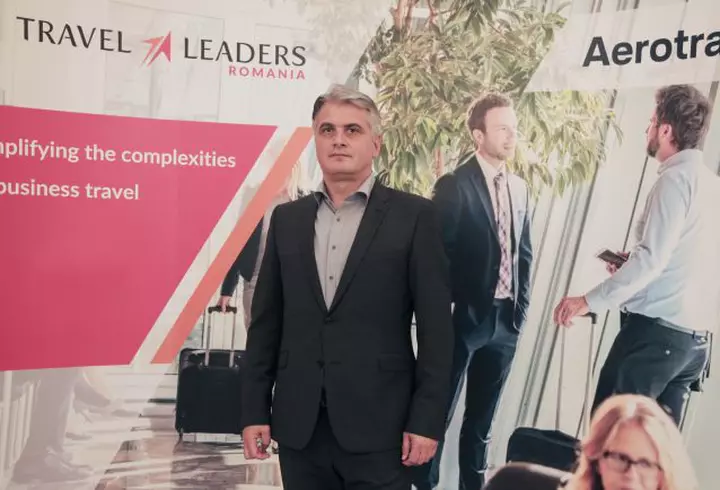 Turneul universitar de dezbateri TOUCH ME NOT – POLITICILE CORPULUI ajunge la București. Studenții au intrare liberă