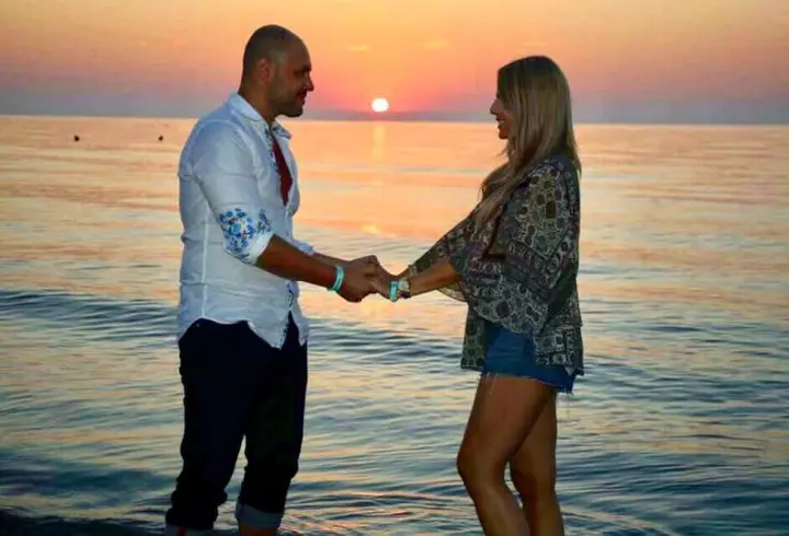 Silvana Rîciu se mărită astăzi, la un an după divorţ. Primele poze cu artista de muzică populară în rochie de mireasă