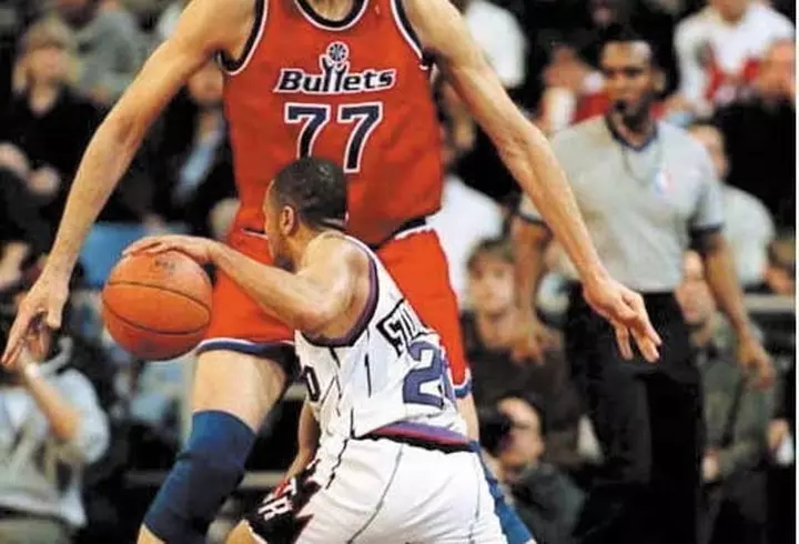 Claudia Ghiţulescu divorţează la 2 ani după nuntă: „Soţul meu e cu o copilă de 20 de ani!”