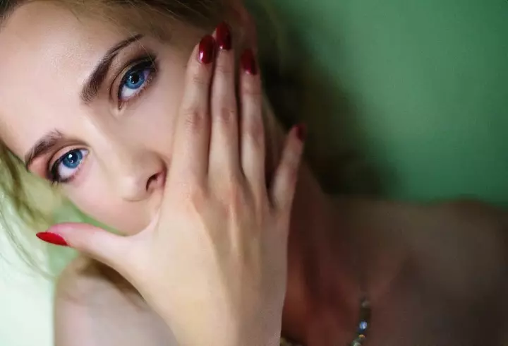 (P) Zâmbet de vedetă