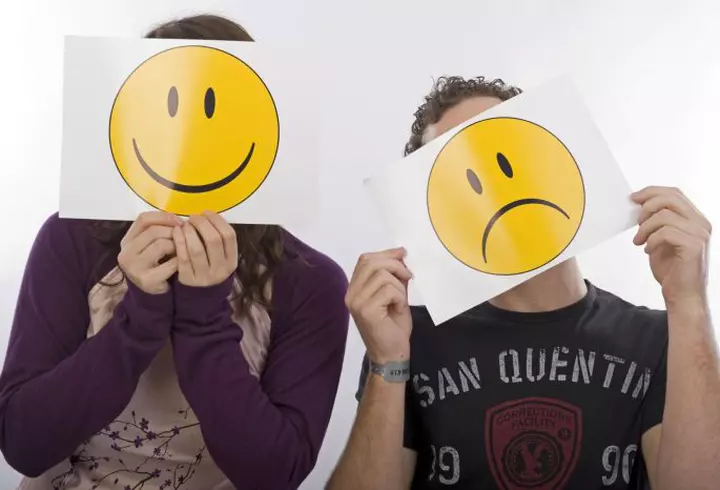 Cercetătorii fac lumină! Ce se întâmplă în creier atunci când ne sărutăm