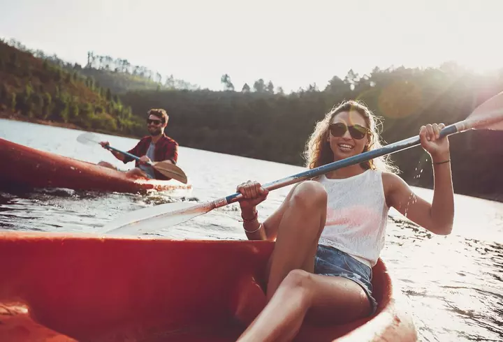 Când e cu adevărat benefică în relație! Curiozitatea vă ajută să aveți un cuplu mai solid