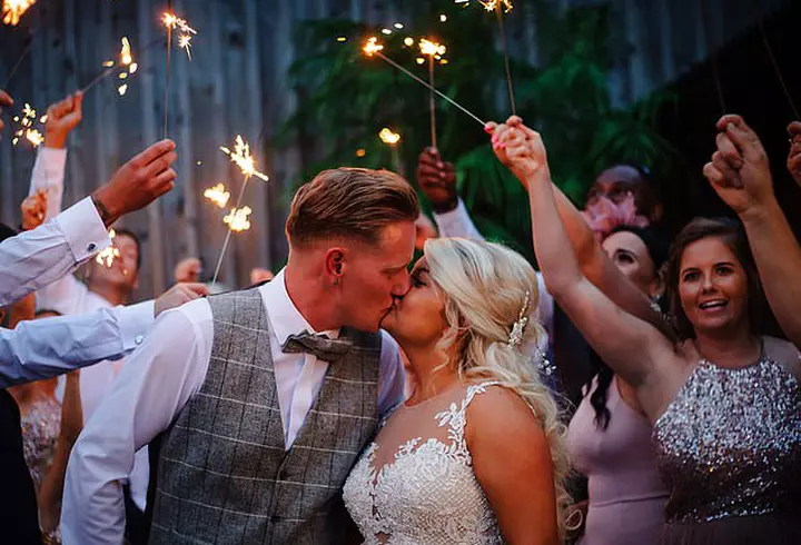 Oana Andoni este din nou mămică, după o sarcină ţinută secret. Primele declaraţii ale vedetei Pro TV