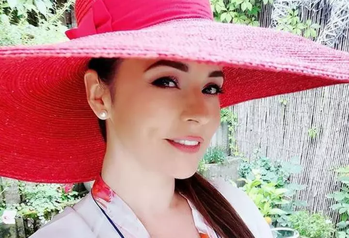 Rami Malek, starul din „Bohemian Rhapsody", autoironie după sărutul cu Daniel Craig: "M-a apucat, m-a ridicat ... Asta mă face o fată Bond?"