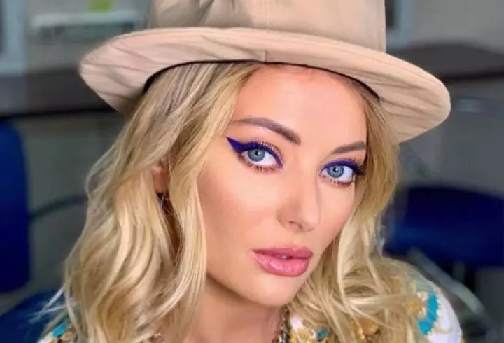 Oana Andoni este din nou mămică, după o sarcină ţinută secret. Primele declaraţii ale vedetei Pro TV