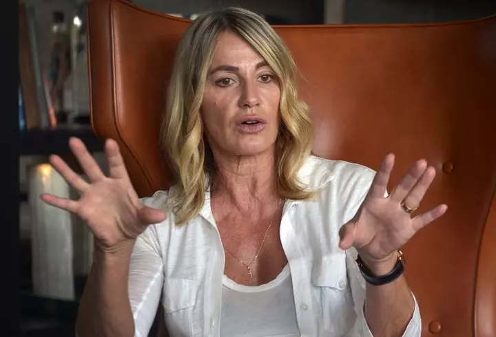 Oana Andoni este din nou mămică, după o sarcină ţinută secret. Primele declaraţii ale vedetei Pro TV