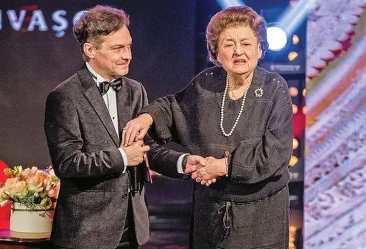 Anca Serea și Adi Sînă și-au cumpărat vilă cu două etaje. Imagini din casa lor