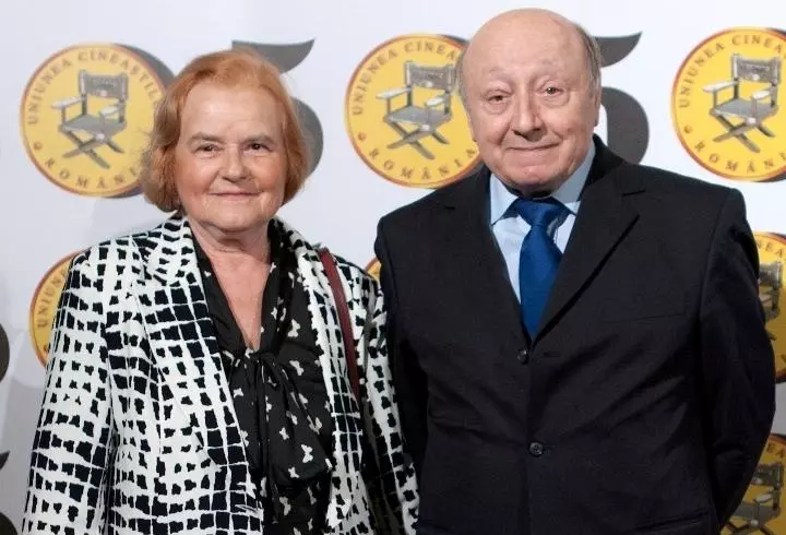 Oana Andoni este din nou mămică, după o sarcină ţinută secret. Primele declaraţii ale vedetei Pro TV