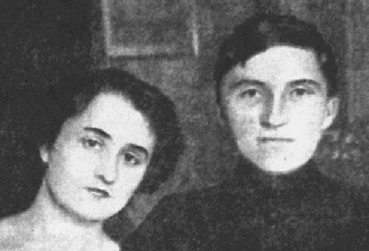 Cine e Vlăduța Lupău? Ea este noua senzație a muzicii populare