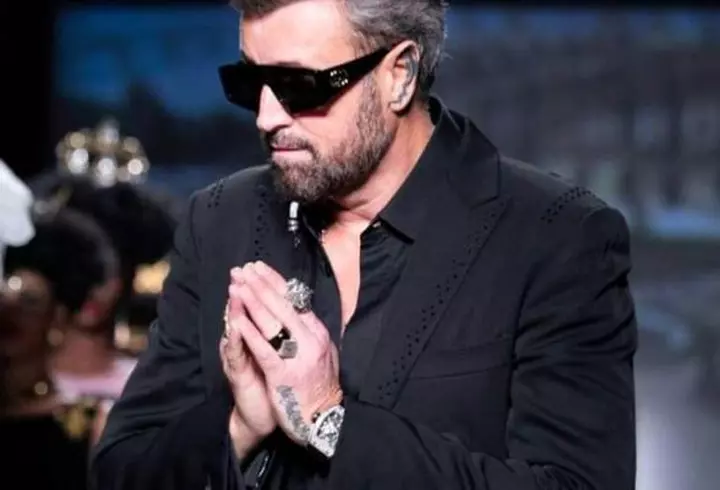 Mit sau adevăr: se poate alăpta cu implanturi mamare? Andreea Mantea a încercat și a reușit fără probleme