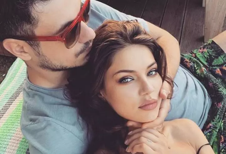 Parinții lui Răzvan Ciobanu, moment emoționant la gala dedicată fiului lor. Invitații i-au aplaudat minute în șir